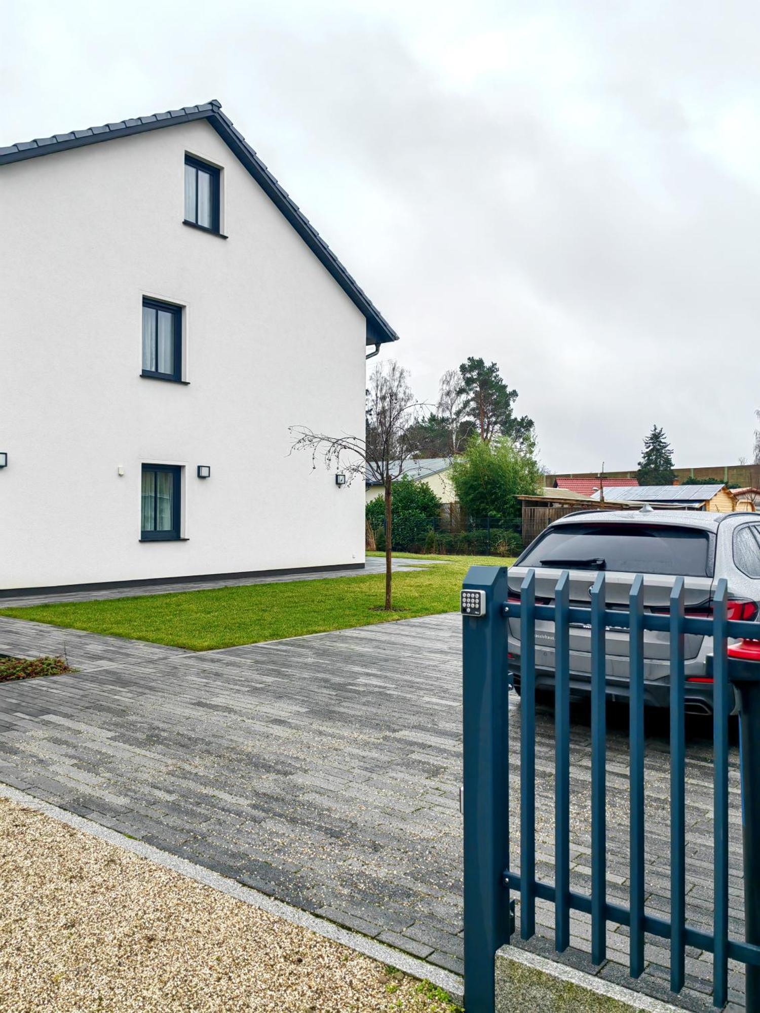 Bohnapartments Luxury Villa Berlin - 210Qm - Wintergarten - Kamin - 4 Kostenlose Parkplaetze - 6 Schlafzimmer - Neubau - Luxusausstattung Birkenwerder Ngoại thất bức ảnh