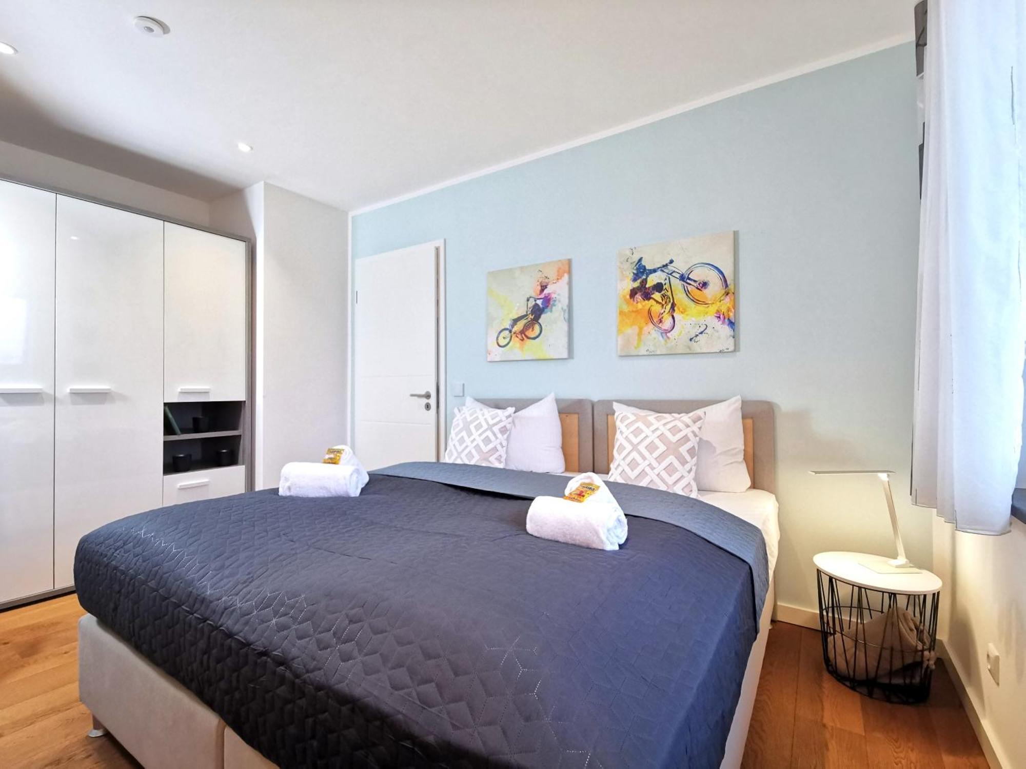 Bohnapartments Luxury Villa Berlin - 210Qm - Wintergarten - Kamin - 4 Kostenlose Parkplaetze - 6 Schlafzimmer - Neubau - Luxusausstattung Birkenwerder Ngoại thất bức ảnh