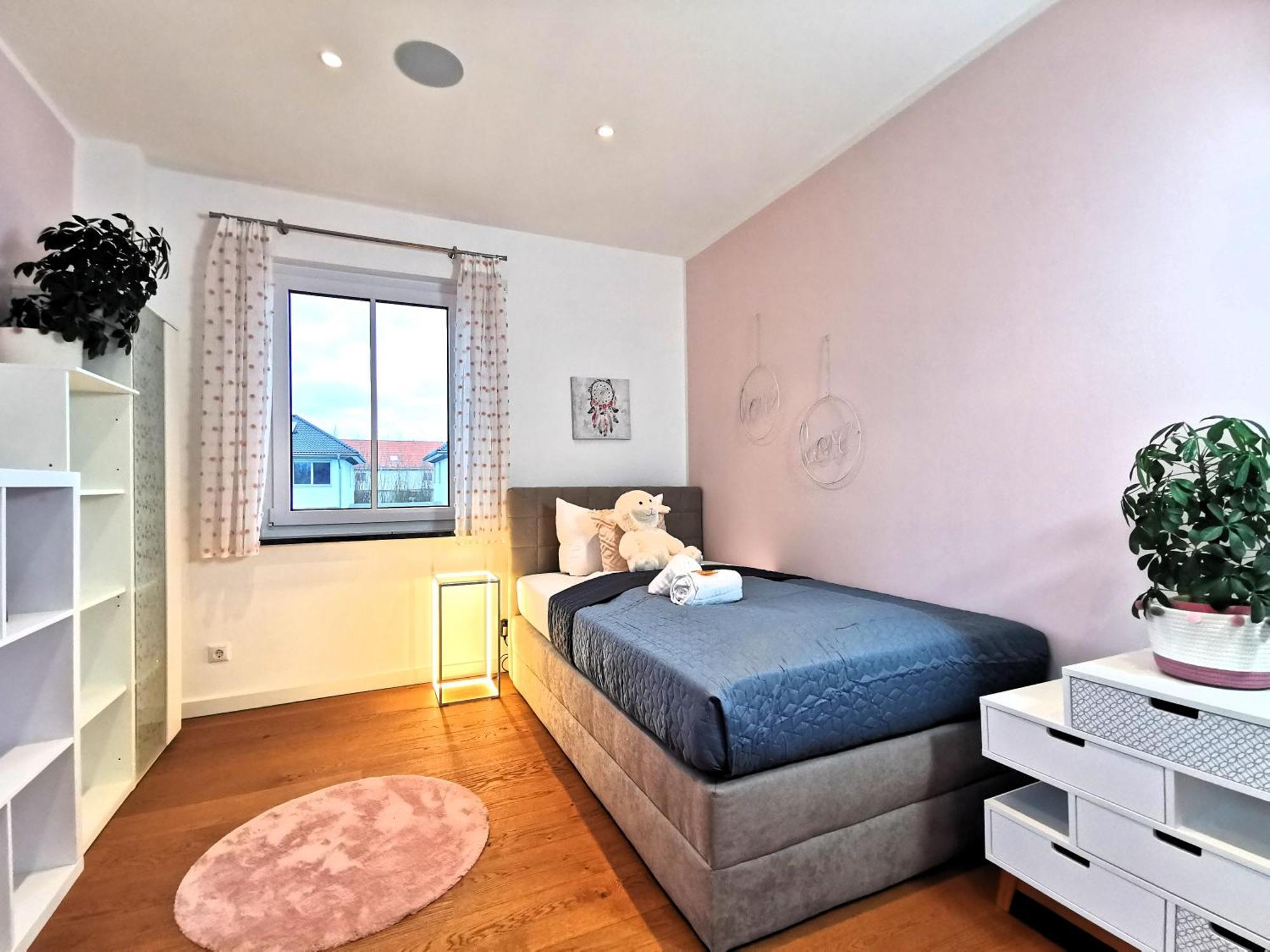 Bohnapartments Luxury Villa Berlin - 210Qm - Wintergarten - Kamin - 4 Kostenlose Parkplaetze - 6 Schlafzimmer - Neubau - Luxusausstattung Birkenwerder Ngoại thất bức ảnh