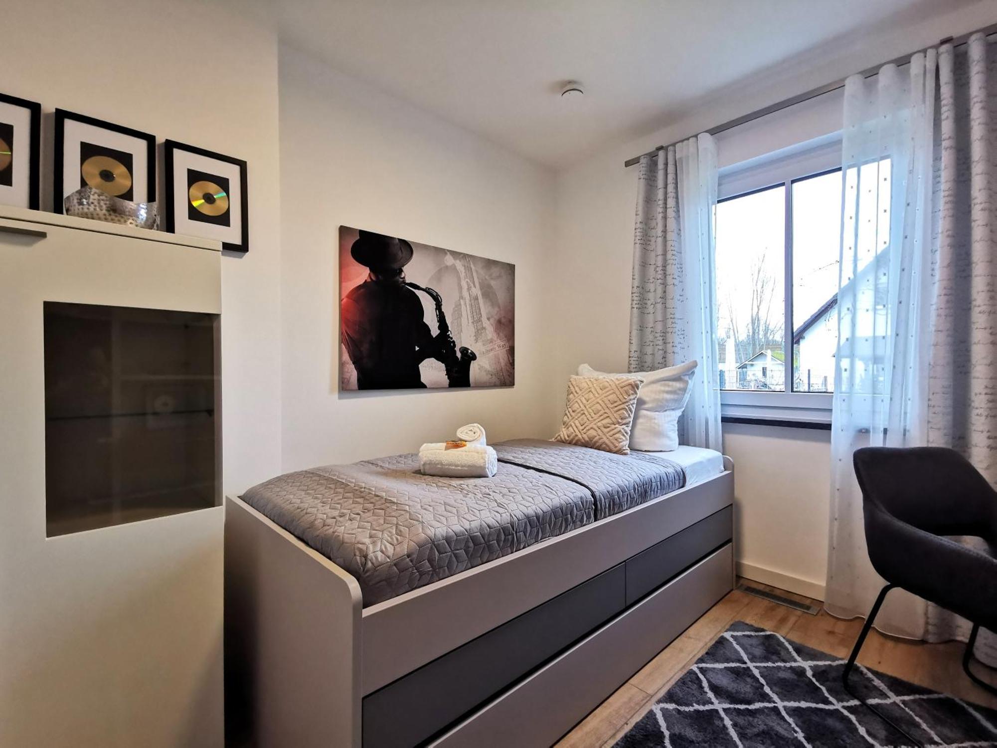 Bohnapartments Luxury Villa Berlin - 210Qm - Wintergarten - Kamin - 4 Kostenlose Parkplaetze - 6 Schlafzimmer - Neubau - Luxusausstattung Birkenwerder Ngoại thất bức ảnh