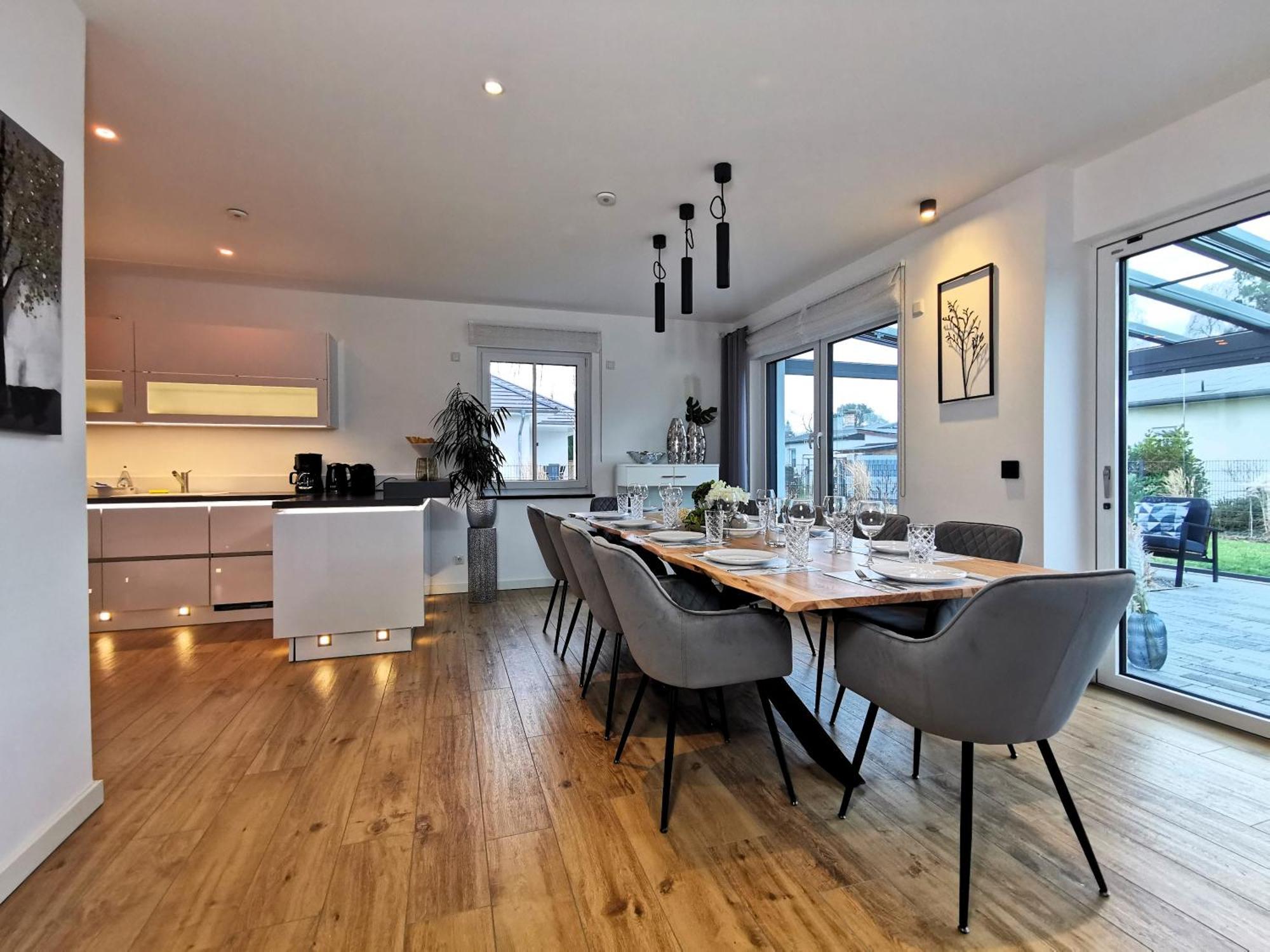 Bohnapartments Luxury Villa Berlin - 210Qm - Wintergarten - Kamin - 4 Kostenlose Parkplaetze - 6 Schlafzimmer - Neubau - Luxusausstattung Birkenwerder Ngoại thất bức ảnh