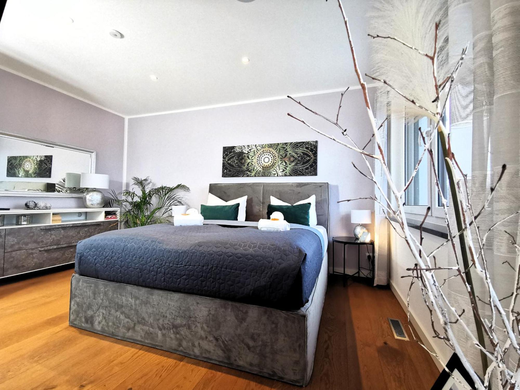 Bohnapartments Luxury Villa Berlin - 210Qm - Wintergarten - Kamin - 4 Kostenlose Parkplaetze - 6 Schlafzimmer - Neubau - Luxusausstattung Birkenwerder Ngoại thất bức ảnh