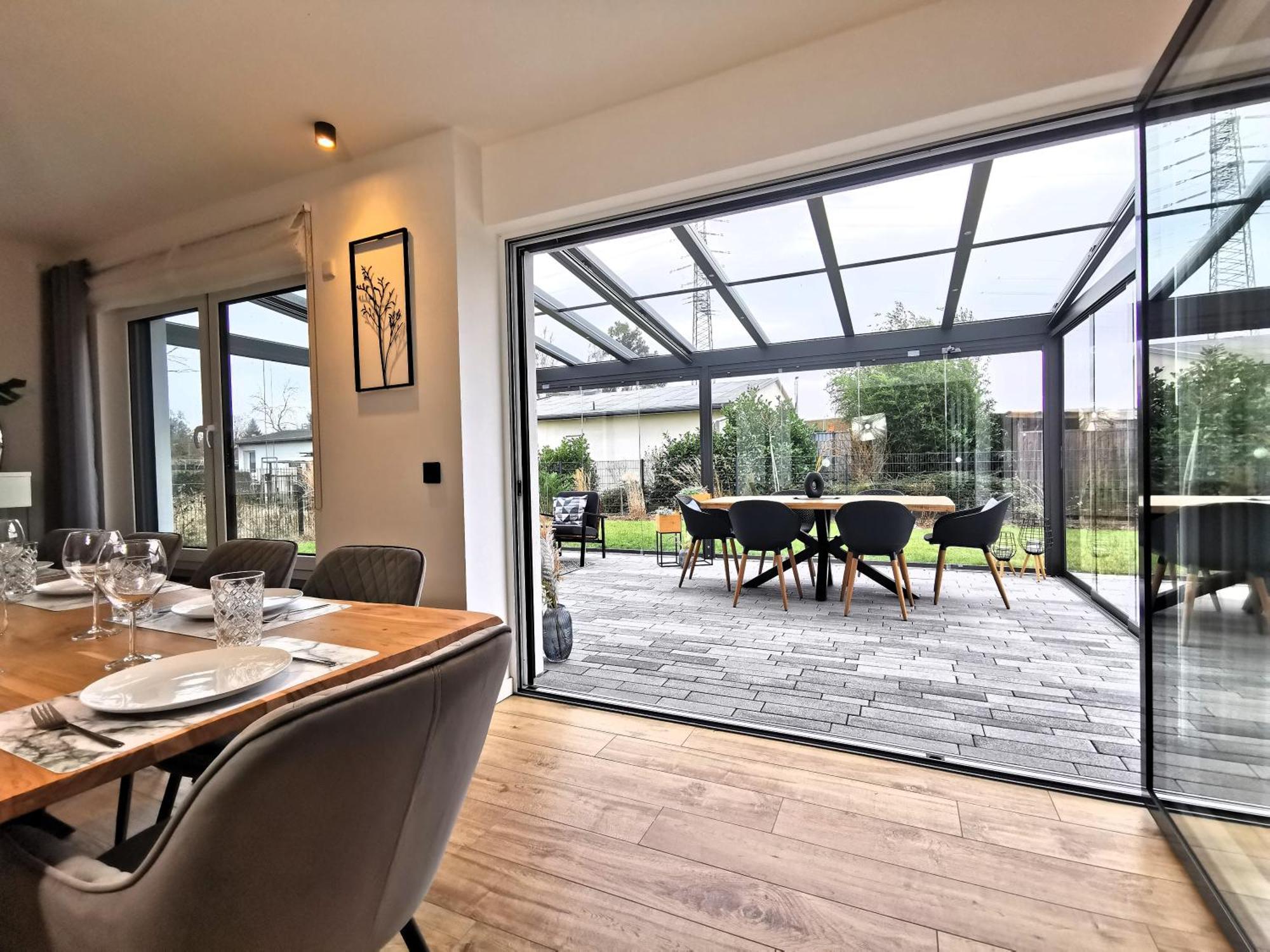 Bohnapartments Luxury Villa Berlin - 210Qm - Wintergarten - Kamin - 4 Kostenlose Parkplaetze - 6 Schlafzimmer - Neubau - Luxusausstattung Birkenwerder Ngoại thất bức ảnh