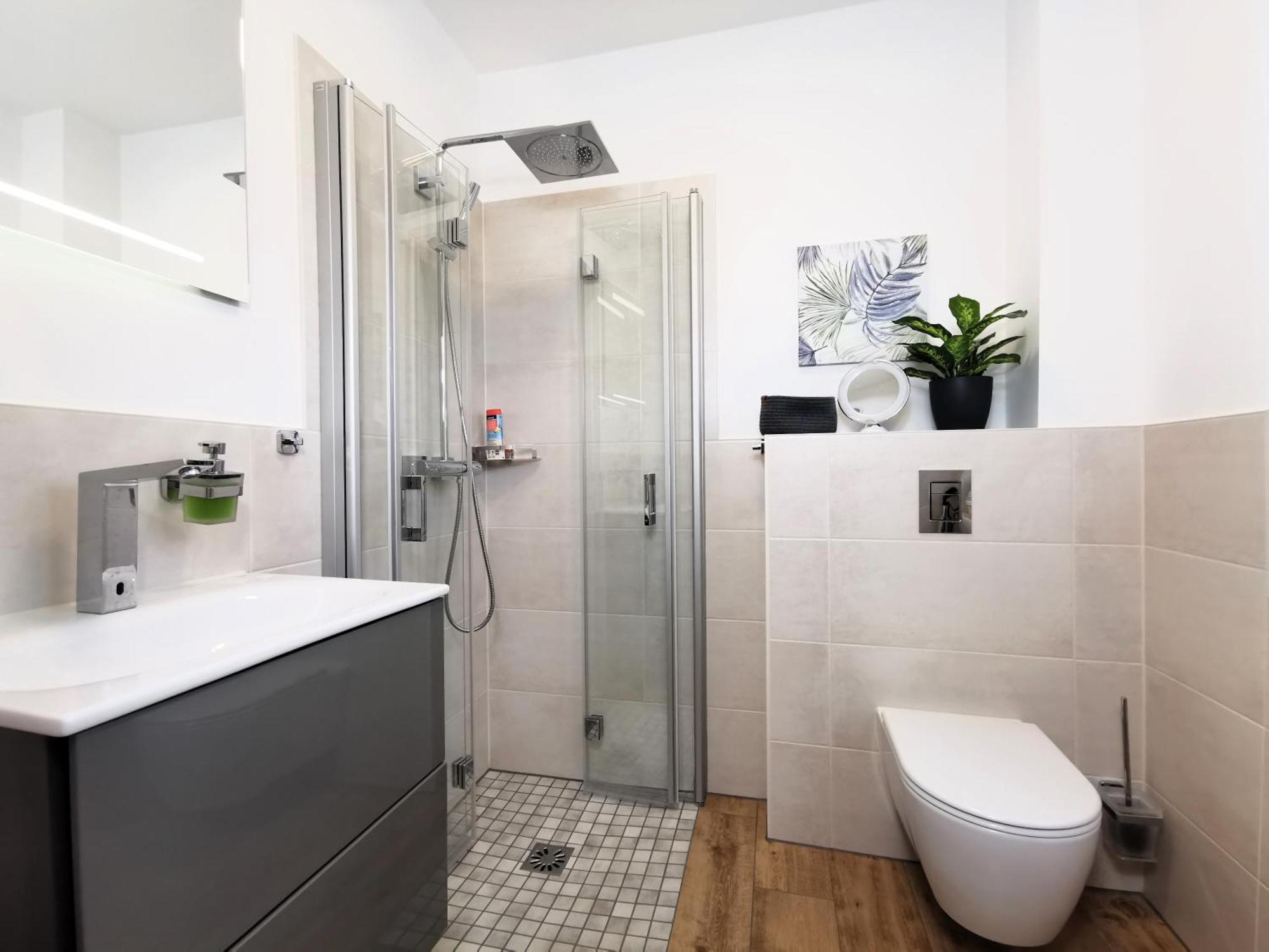 Bohnapartments Luxury Villa Berlin - 210Qm - Wintergarten - Kamin - 4 Kostenlose Parkplaetze - 6 Schlafzimmer - Neubau - Luxusausstattung Birkenwerder Ngoại thất bức ảnh